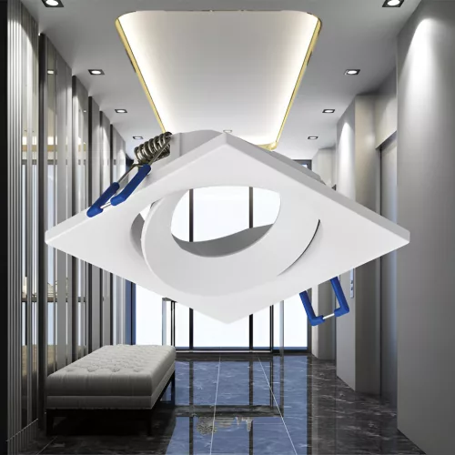 BRY-TETRA-E-SQR-WHT-SPOTLIGHT