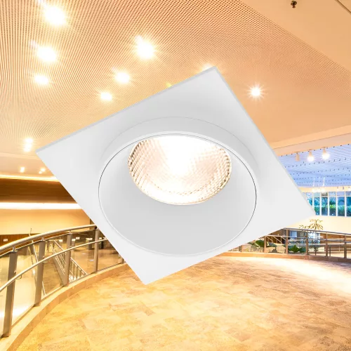 BRY-ALFA-E-SQR-F.WHT-SPOTLIGHT