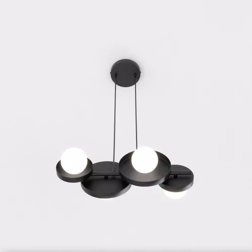 MODEL 4 BLACK